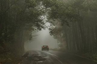 Přichází podzim a řada řidičů opět nebude svítit zadními světly. Co s tím?